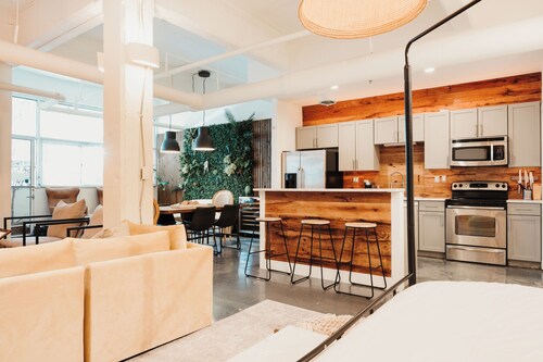 Cozy studio on the ATL Beltline FREE Parking!!!