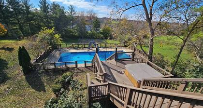 Hilltop on the Ridge Executive Get Away