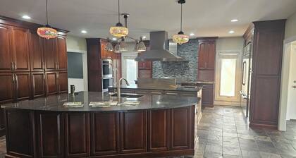 Hilltop on the Ridge Executive Get Away