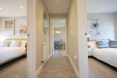 Modern 2BR Flat | Central Chatham | Self Check-in