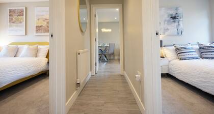 Modern 2BR Flat | Central Chatham | Self Check-in