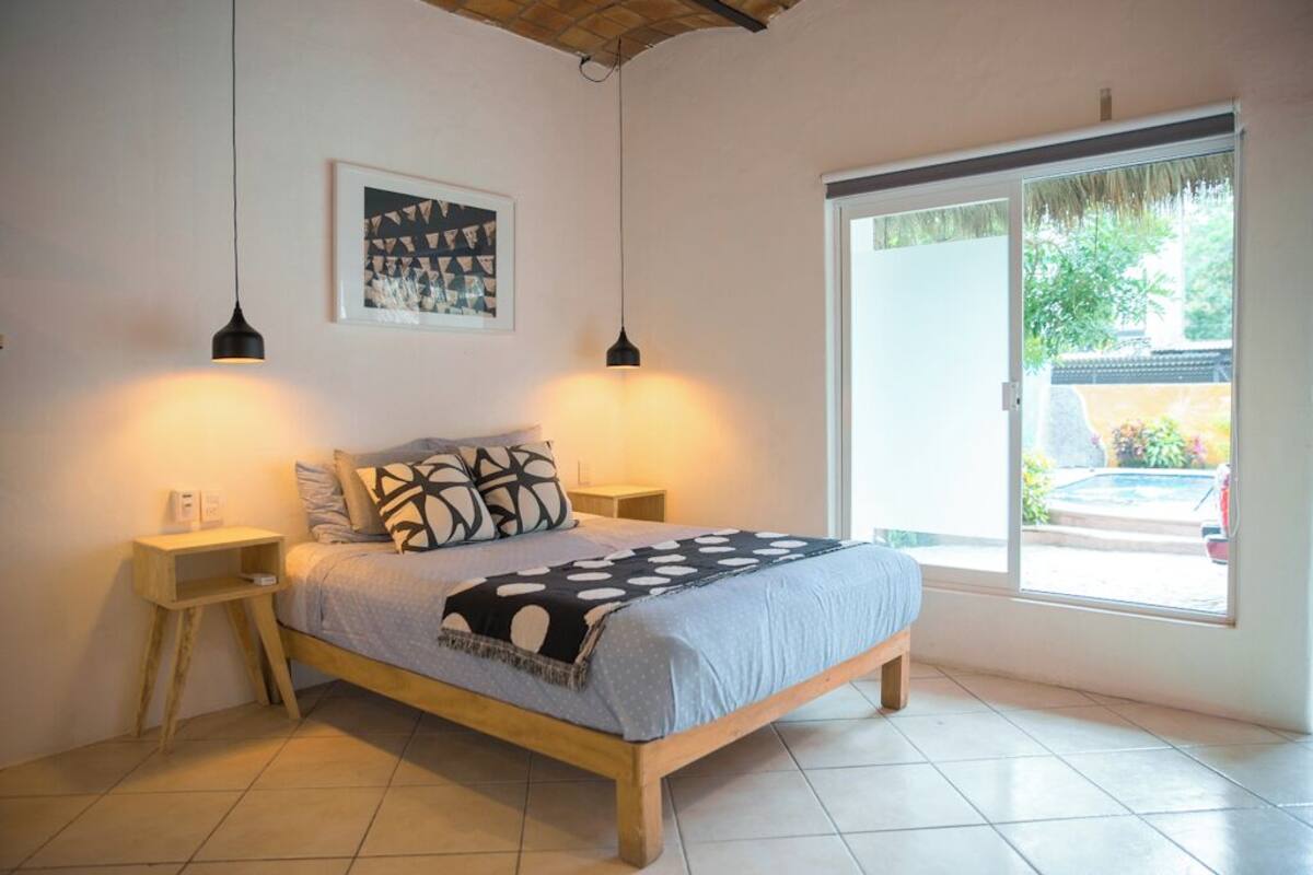 Premium bedding, desk, laptop workspace, free WiFi