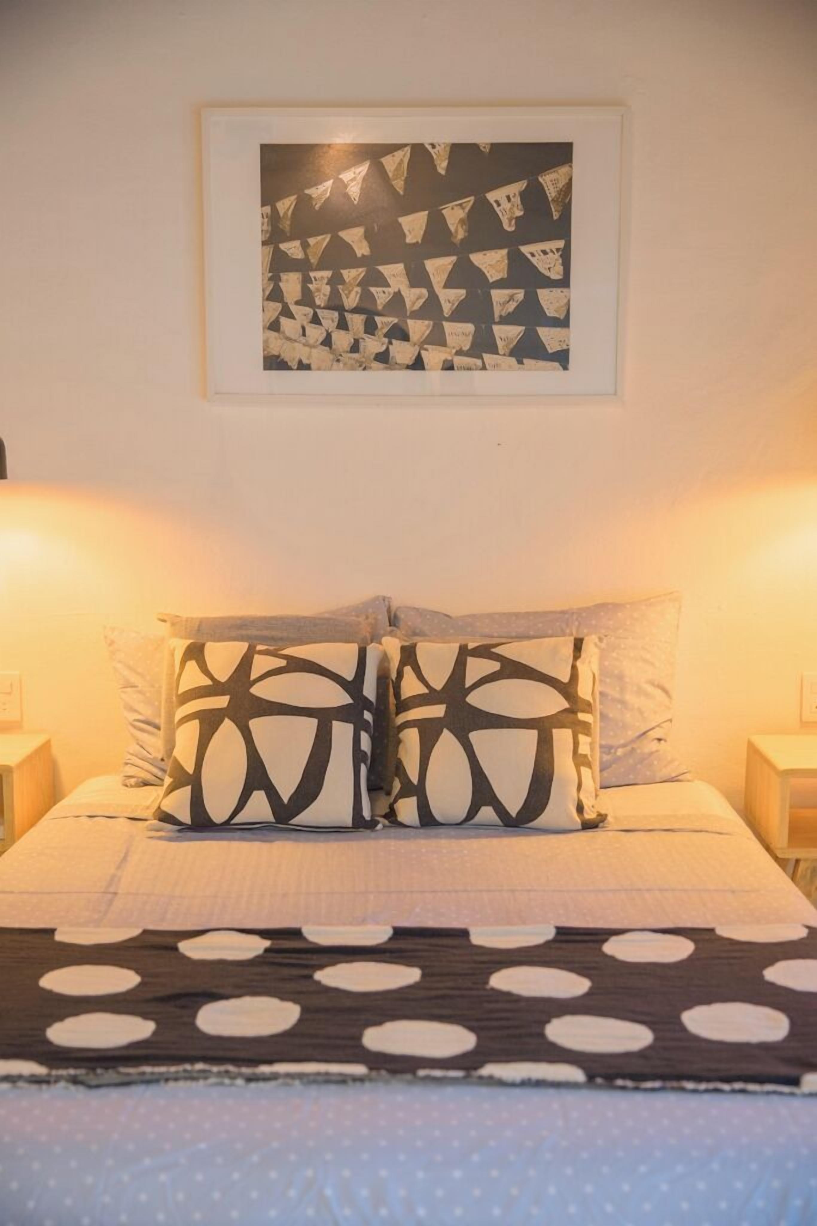 Comfort Studio, 1 Bedroom, Terrace | Individually decorated, desk, laptop workspace, free WiFi