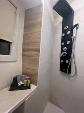 Shower, hair dryer, bidet, towels - Independent house in the heart of Campobasso (Campobasso)