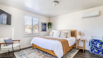 Lit parapluie, Wi-Fi, draps fournis