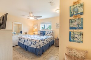 House, Multiple Beds (Blue Starfish)
