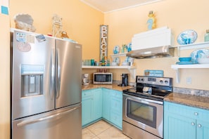 ハウス ベッド (複数台) (Blue Starfish) | 専用キッチン