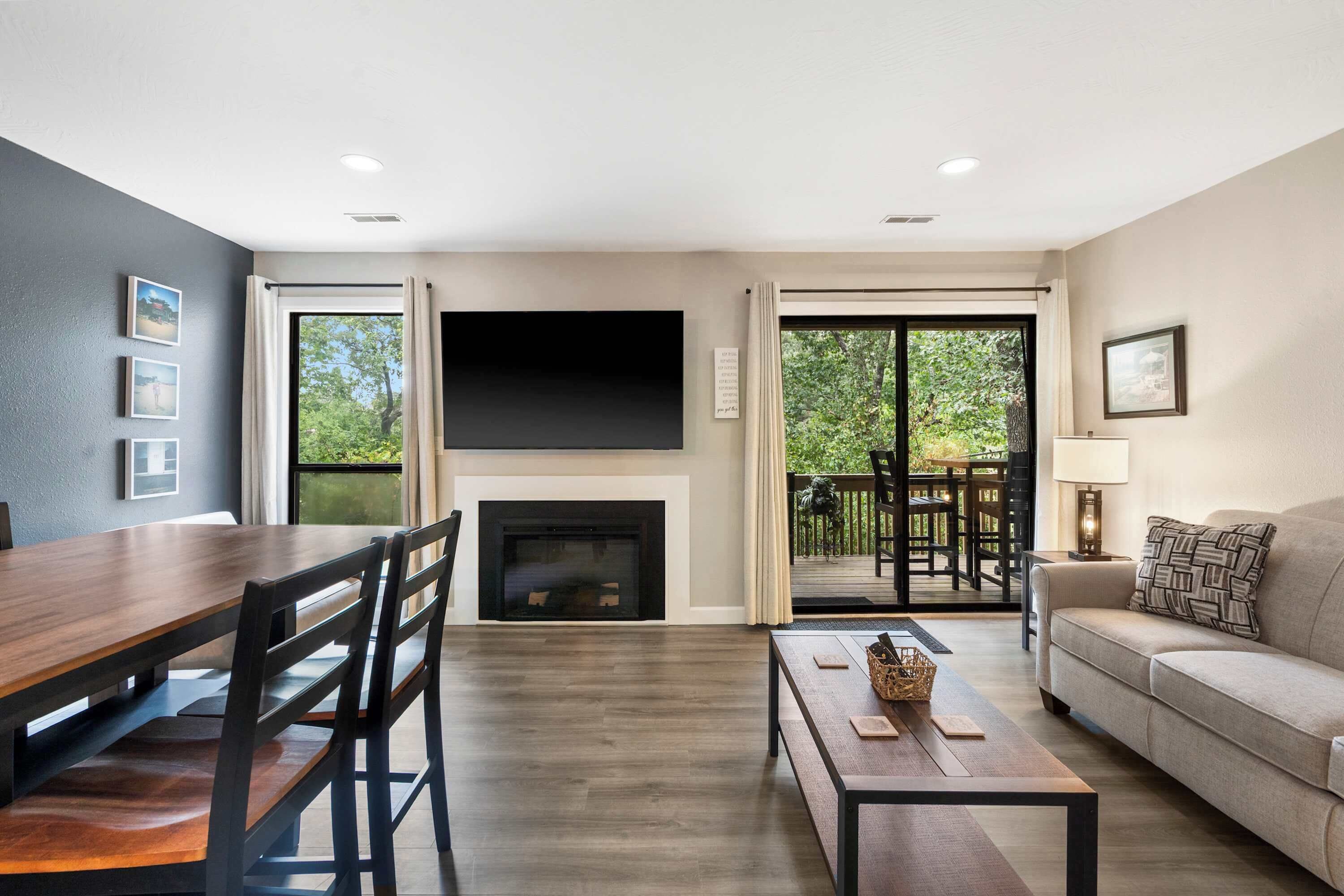 Condo, Multiple Beds, Balcony, Garden View (Top Notch) | Interior