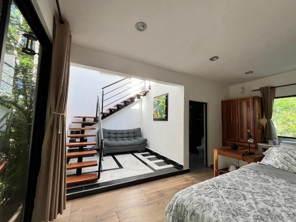 Caja de seguridad en la habitación y cortinas blackout 