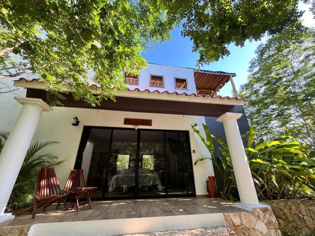 Caja de seguridad en la habitación y cortinas blackout 