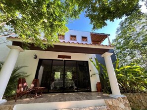 ファミリー ヴィラ シティビュー | セーフティボックス (室内)、遮光カーテン、防音設備、アイロン / アイロン台