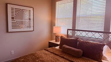 2 bedrooms, WiFi, bed sheets