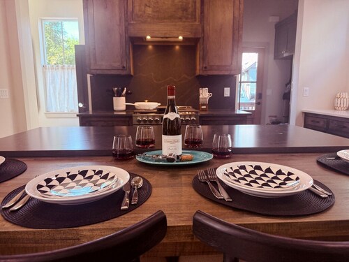 The Marmont at Selah - 2 Bed, 2.5 Bath - Close to OU Campus