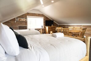 4 bedrooms, desk, iron/ironing board, travel crib