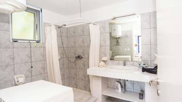 Apartment | 2 bedrooms, Internet