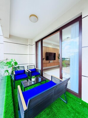Terrace/patio - Elegant 3BR Apartment at 108 Riverside Drive, Nairobi (Nairobi)