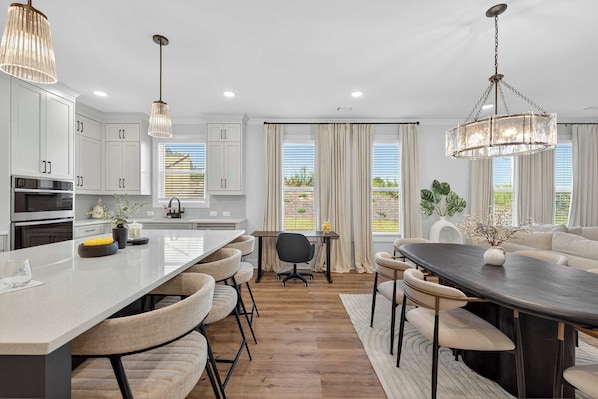 House, Multiple Beds, Patio, Garden View (Buford Beauty) | Dining