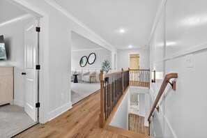 Talo, useita sänkyjä, patio, näköala puutarhaan (Buford Beauty) | Sisätilat