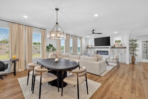 House, Multiple Beds, Patio, Garden View (Buford Beauty) | Dining - Buford Beauty Stay for 10 (Buford)