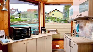 Micro-ondes, four, plaque de cuisson