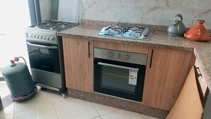 Oven, stovetop