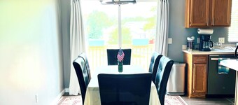 Cozy & clean 4BD house in Grand Rapids