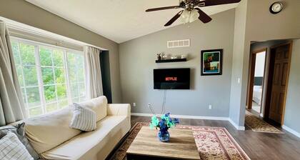 Cozy & clean 4BD house in Grand Rapids