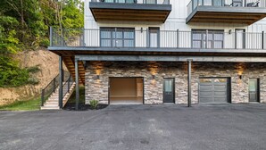 Unclassified image, 2 of 37, button - 3BR Condo Near Ripken Experience & LeConte Center (Pigeon Forge)