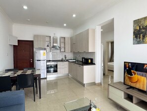 Microones, forn, placa de cuina i rentaplats