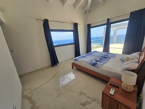 6 bedrooms, free WiFi, bed sheets