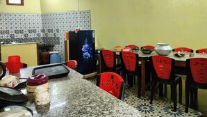 مطعم