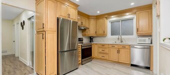 Beautiful Bungalow in Historic Town w/ Pool Table