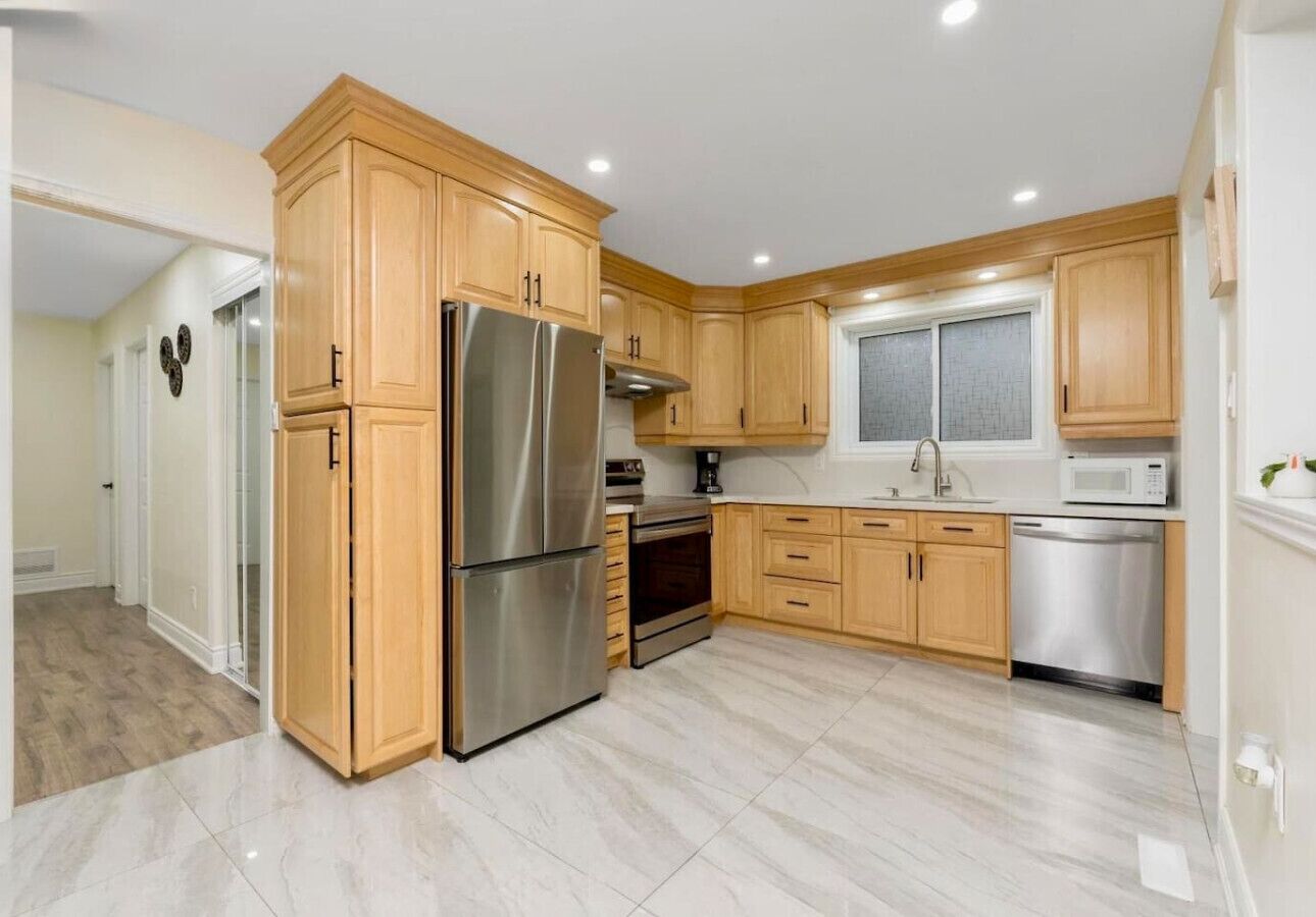 Beautiful Bungalow in Historic Town w/ Pool Table