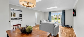 Beautiful Home by Falls with Air Hockey | Games