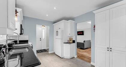 Beautiful Home by Falls with Air Hockey | Games