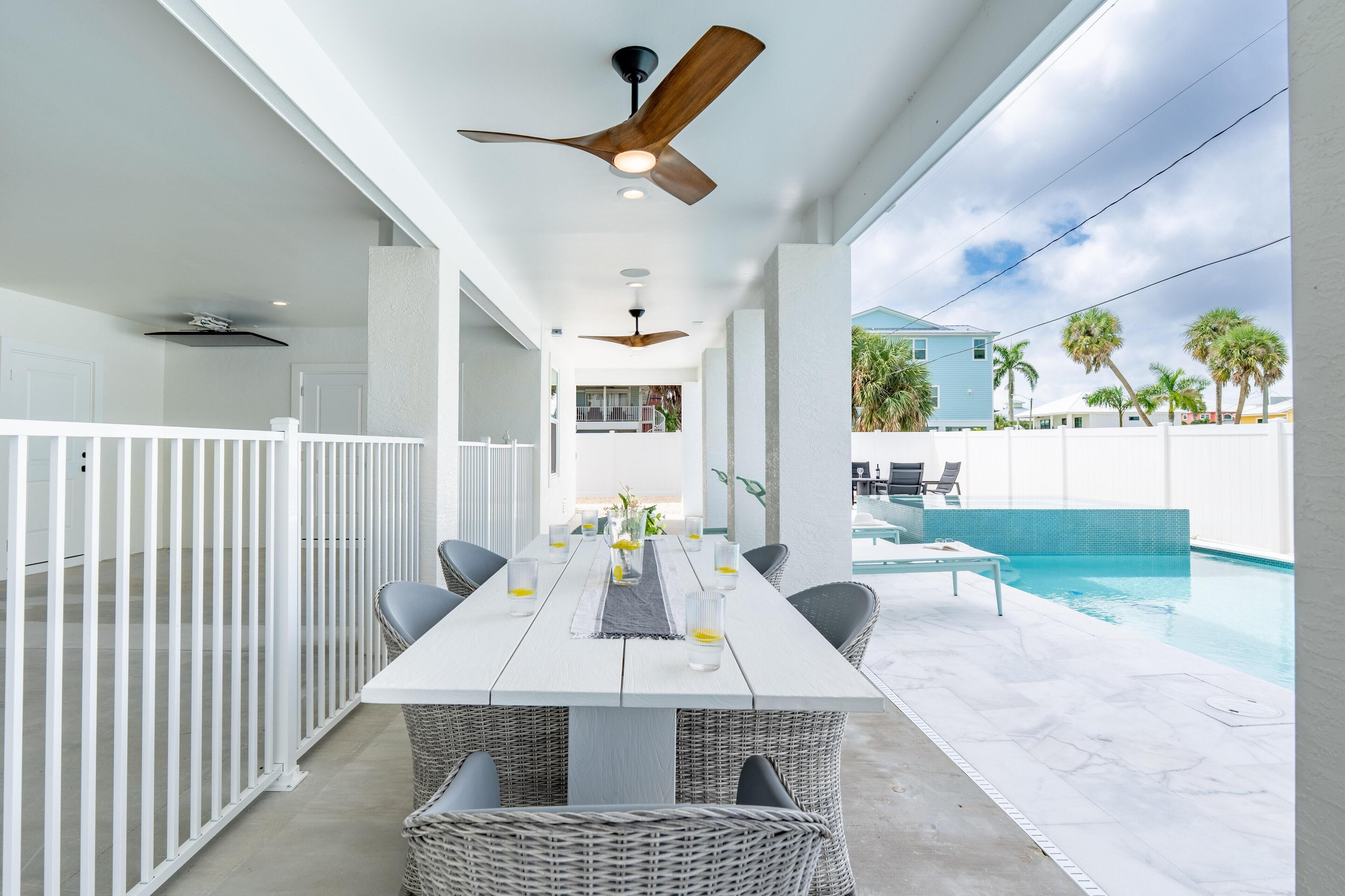 Huis, meerdere bedden (Sun Kissed Villa) | Buiten dineren