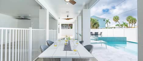 Maison, plusieurs lits (Sun Kissed Villa) | Restauration extérieure