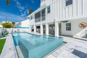 House, Multiple Beds (Sun Kissed Villa) | Pool