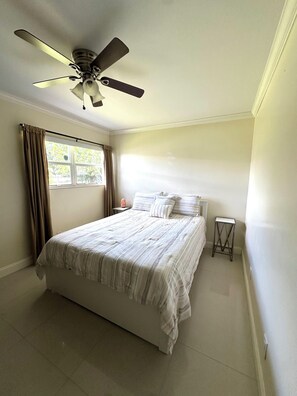 2 bedrooms, iron/ironing board, WiFi, bed sheets