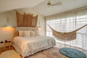 Iron/ironing board, travel cot, WiFi, bed sheets