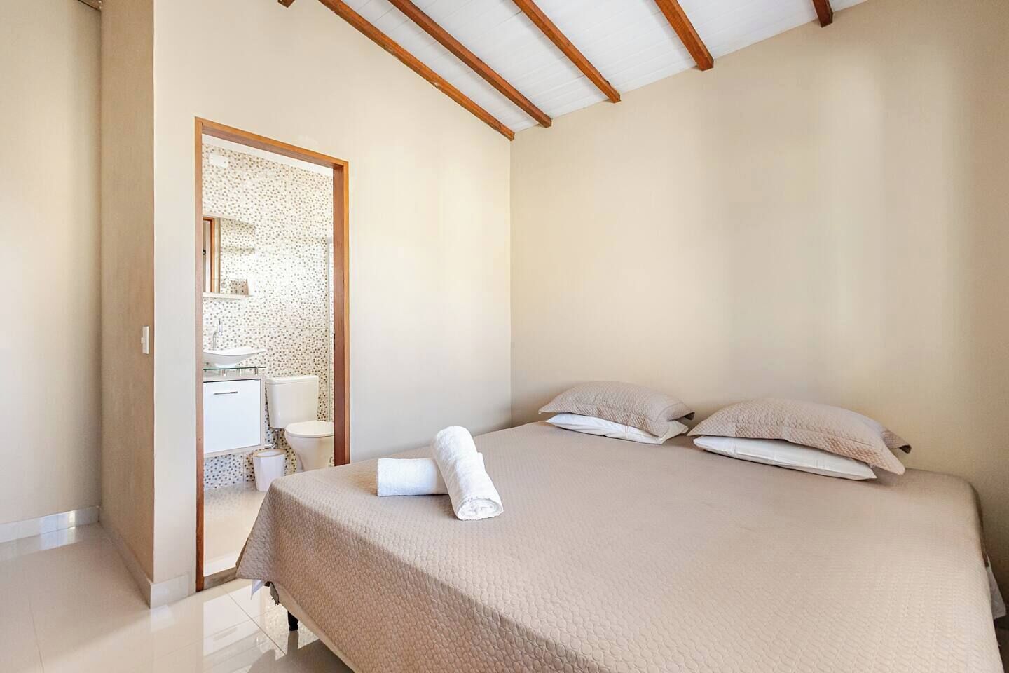 Villa | Verdunkelungsvorhänge, Bügeleisen/Bügelbrett, kostenloses WLAN