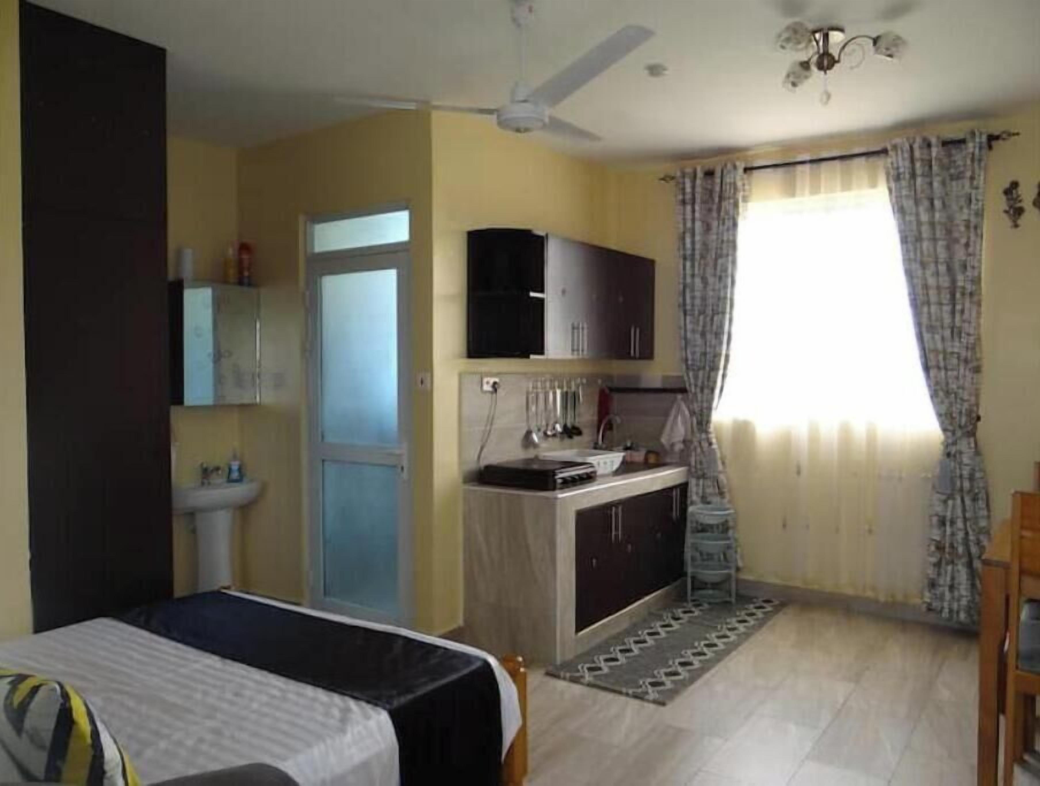 1 soverom, internettilgang og sengetøy