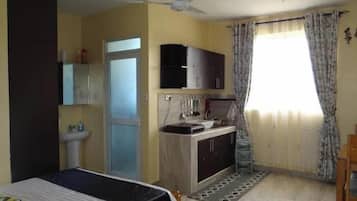 1 bedroom, internet, bed sheets