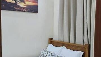 1 bedroom, internet, bed sheets