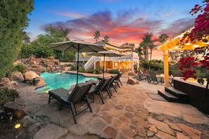 Take in the sunset poolside or from the bubbling hot tub. - Sunset Ridge: Heated Pool• Spa• Zen Path• Views• EV• Golf • Family Friendly (Fallbrook)