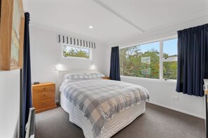 مكواة/لوح كي وواي فاي وملاءات أسرّة