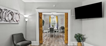 Spacious Cottage near Airport, Hospitals, & HWYs