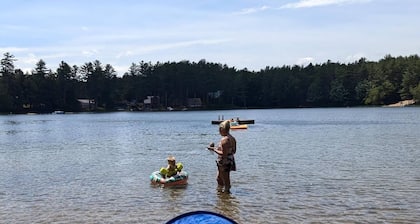 Charming 2-bedroom on Serene Lake Cabin in Greig