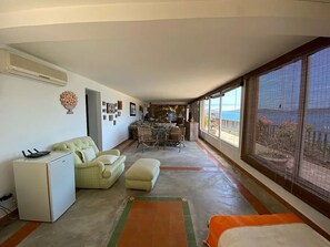 Villa | Verdunkelungsvorhänge, Bügeleisen/Bügelbrett, kostenloses WLAN