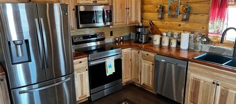 Log Cabin in Whitehall